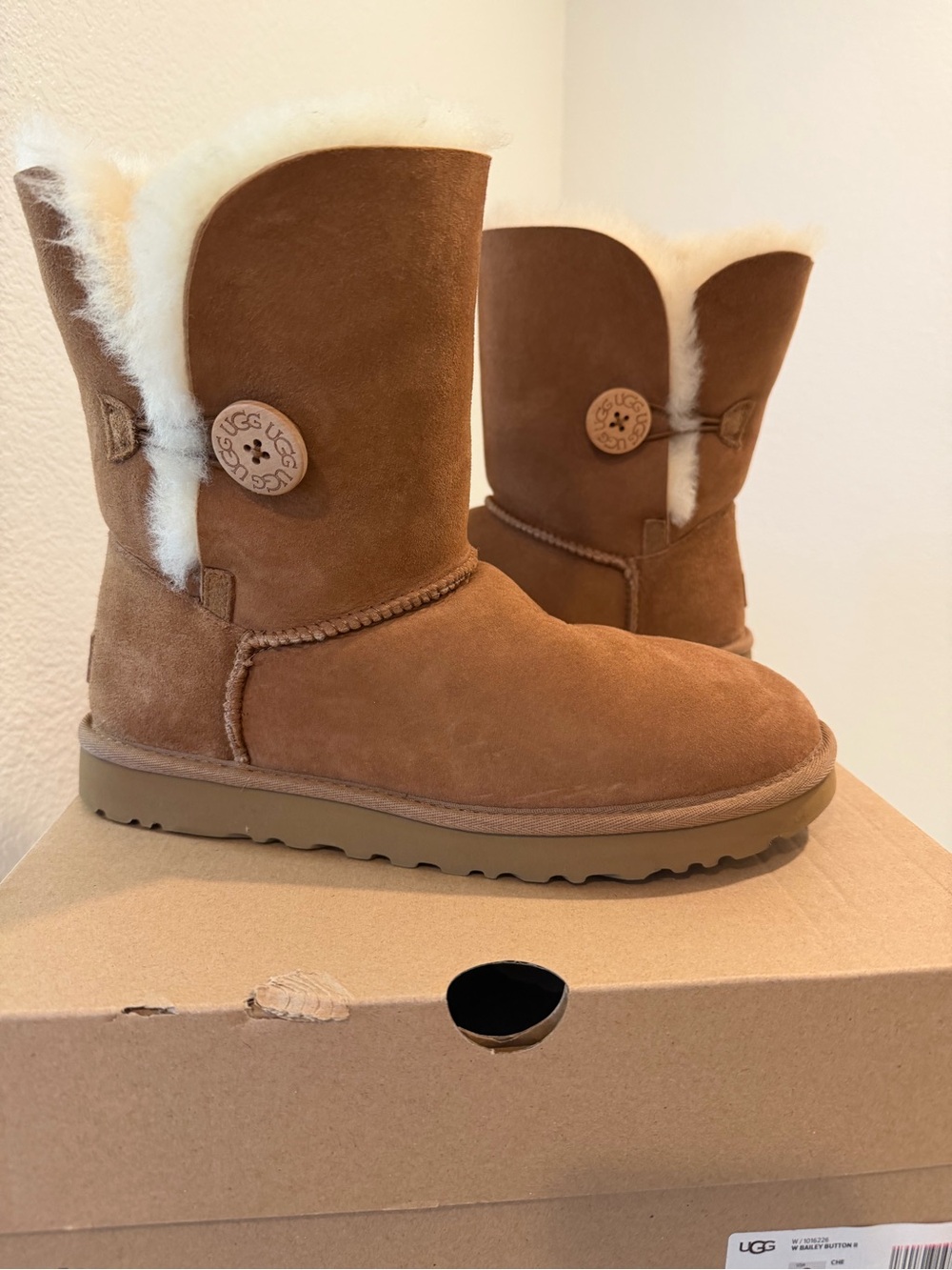 UGG Chestnut Brown Button-Trim Shearling Ankle Boots